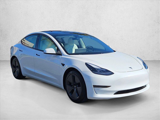 Used 2021 Tesla Model 3 Standard Range Plus RWD image 3
