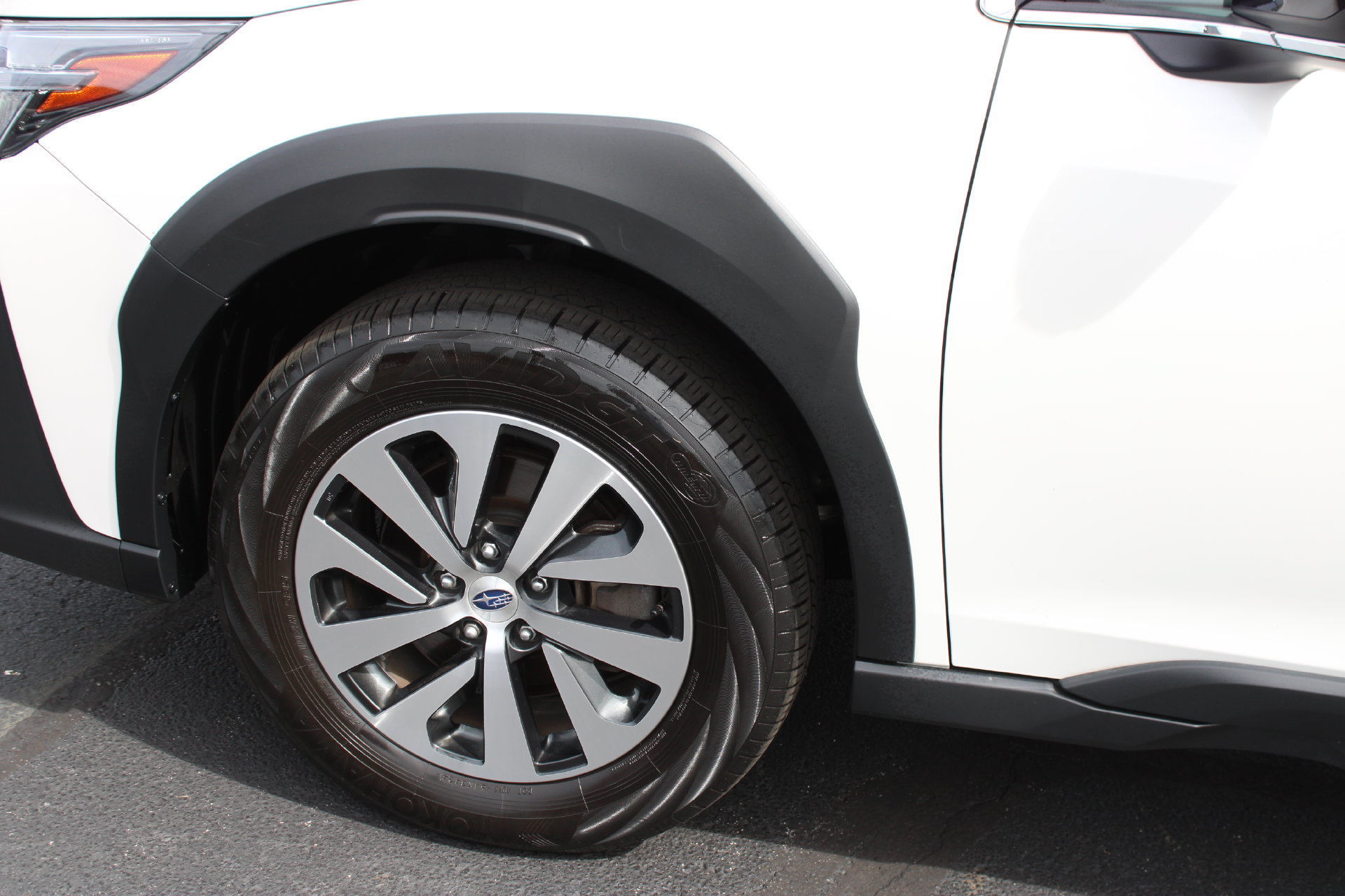 Used 2025 Subaru Outback Premium AWD/4WD image 11