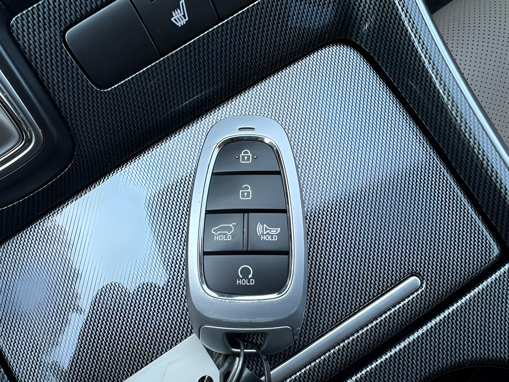 Used 2023 Hyundai Santa Fe SEL Premium AWD/4WD image 33