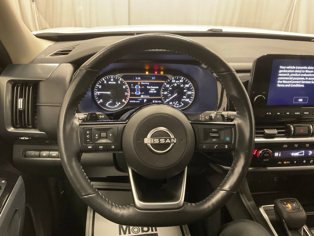 Used 2023 Nissan Pathfinder SL image 6