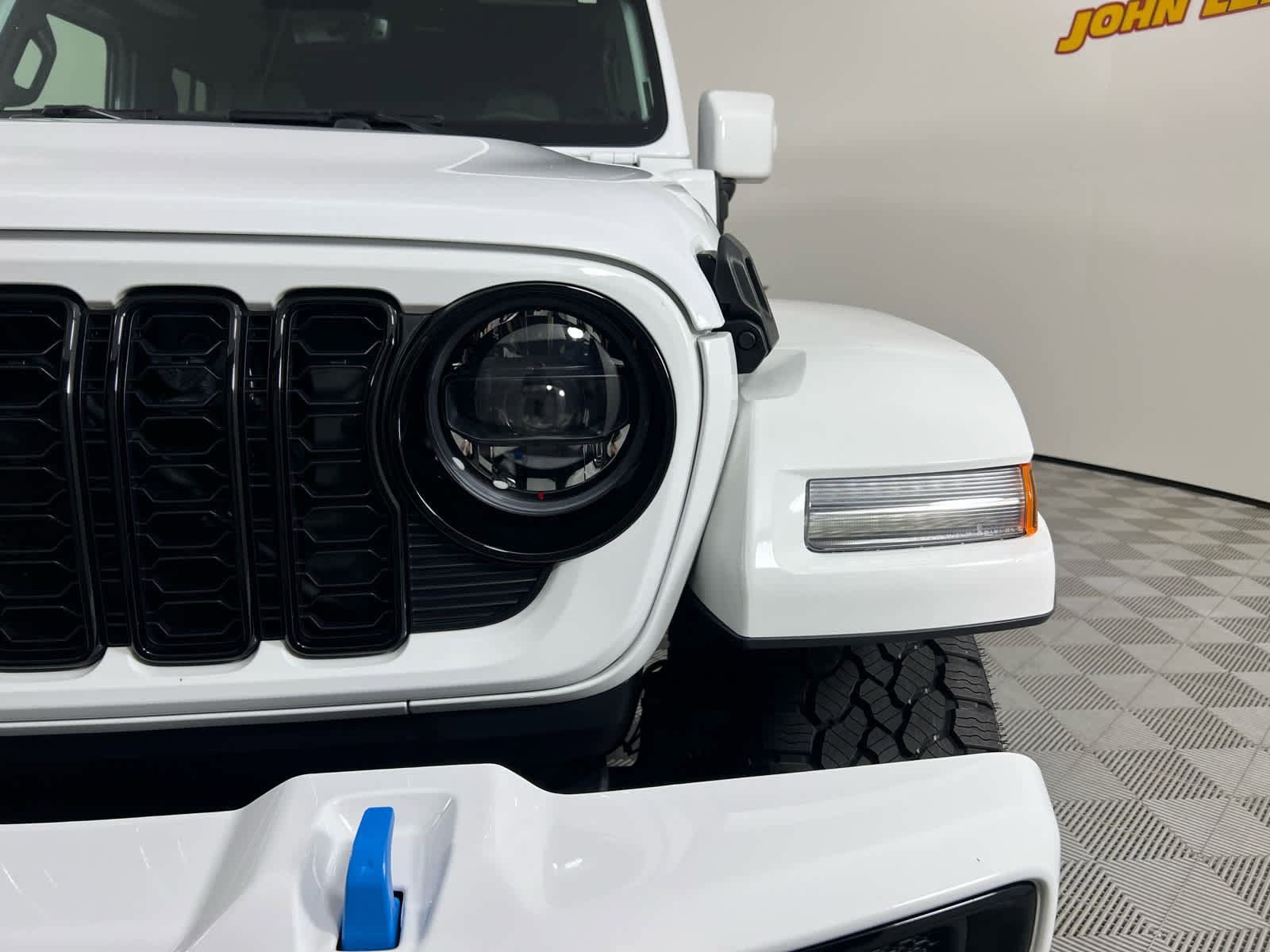 Used 2024 Jeep Wrangler High Altitude AWD/4WD image 13