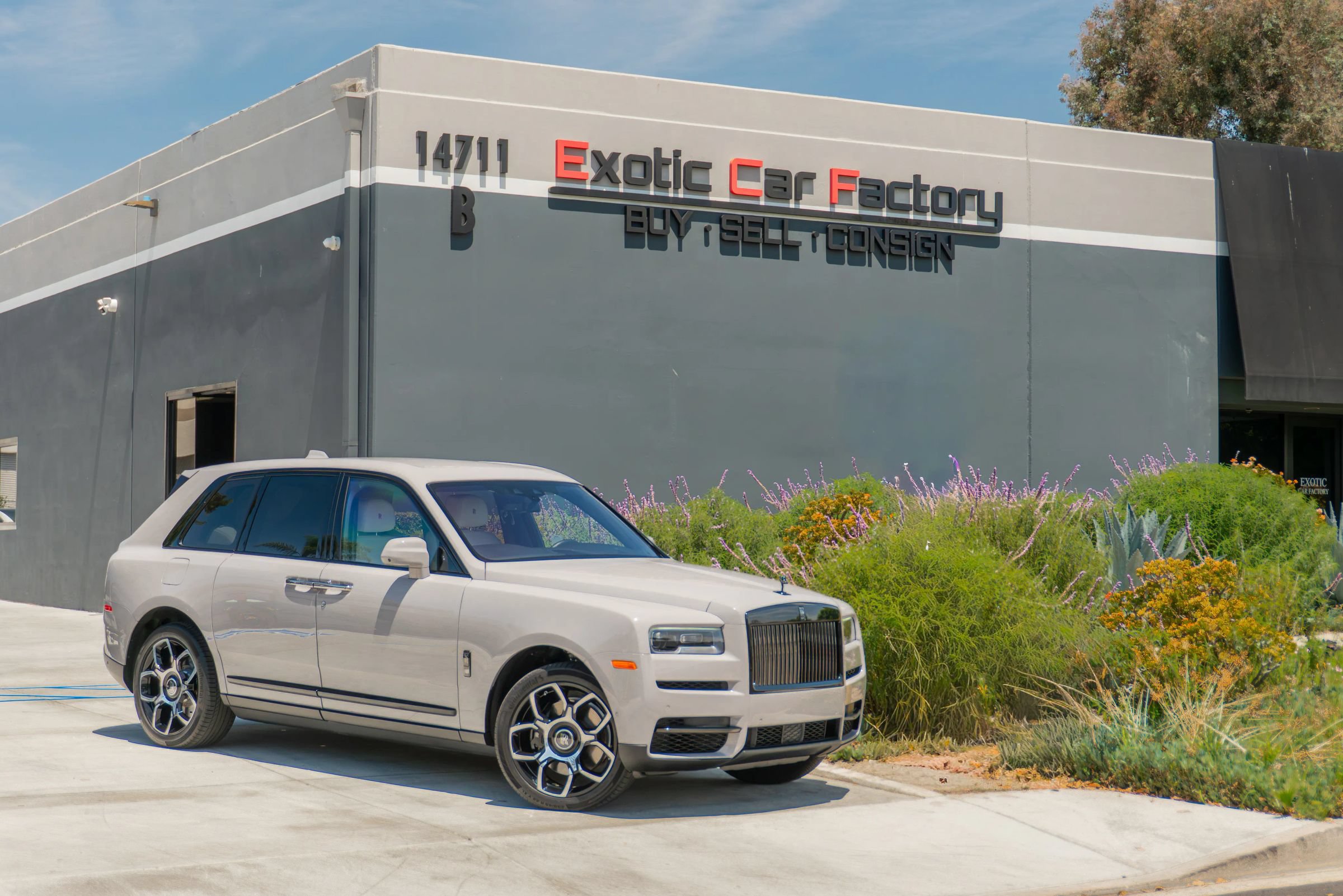 Used 2024 Rolls-Royce Cullinan Black Badge AWD/4WD image 1