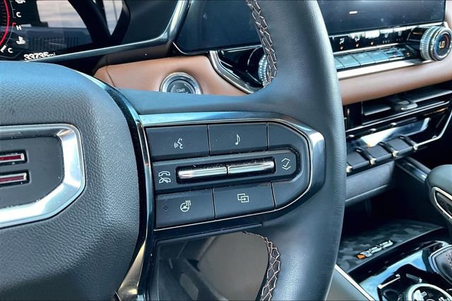 Used 2023 GMC Canyon AT4 w/ AT4 Premium Package image 20