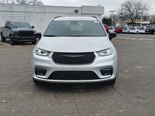New 2026 Chrysler Pacifica Select image 39