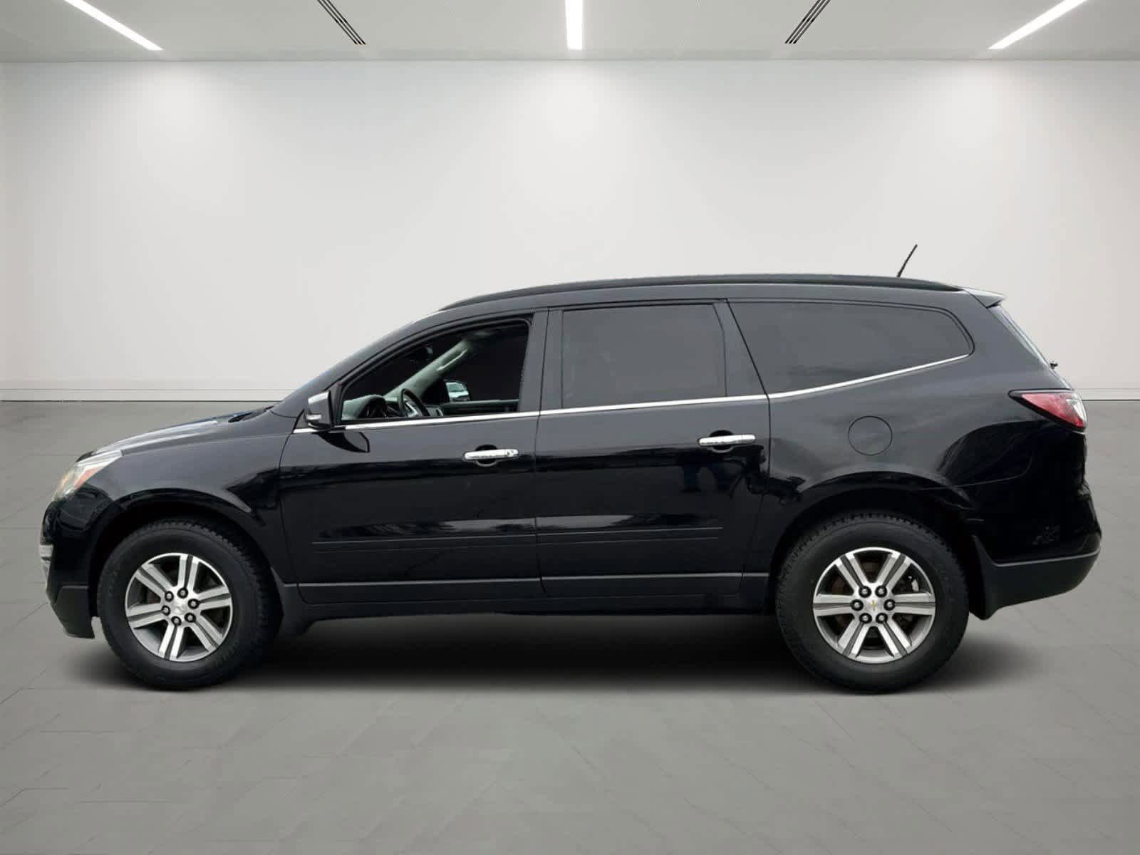 Used 2017 Chevrolet Traverse LT AWD/4WD image 2