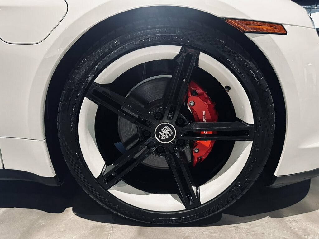 Used 2021 Porsche Taycan 4S AWD/4WD image 31