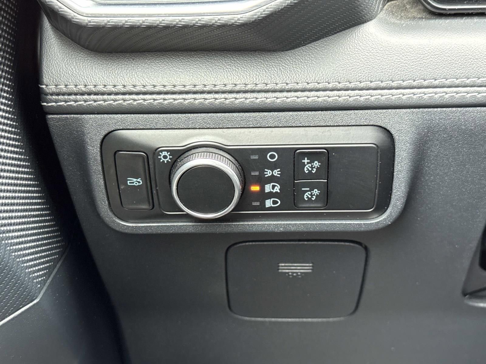 Used 2024 Ford Mustang Premium image 18