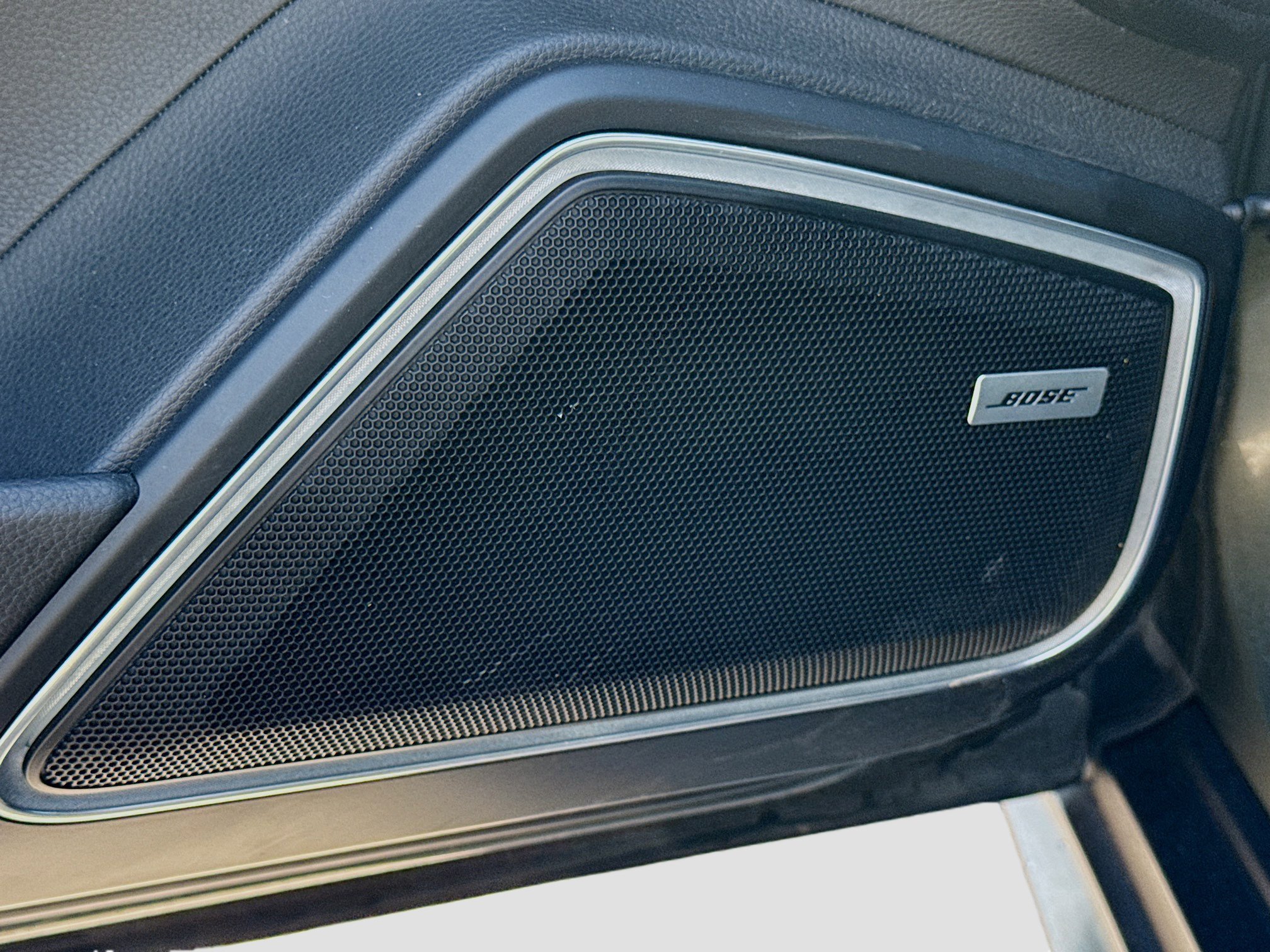 Used 2022 Porsche Panamera 4 Platinum Edition image 24