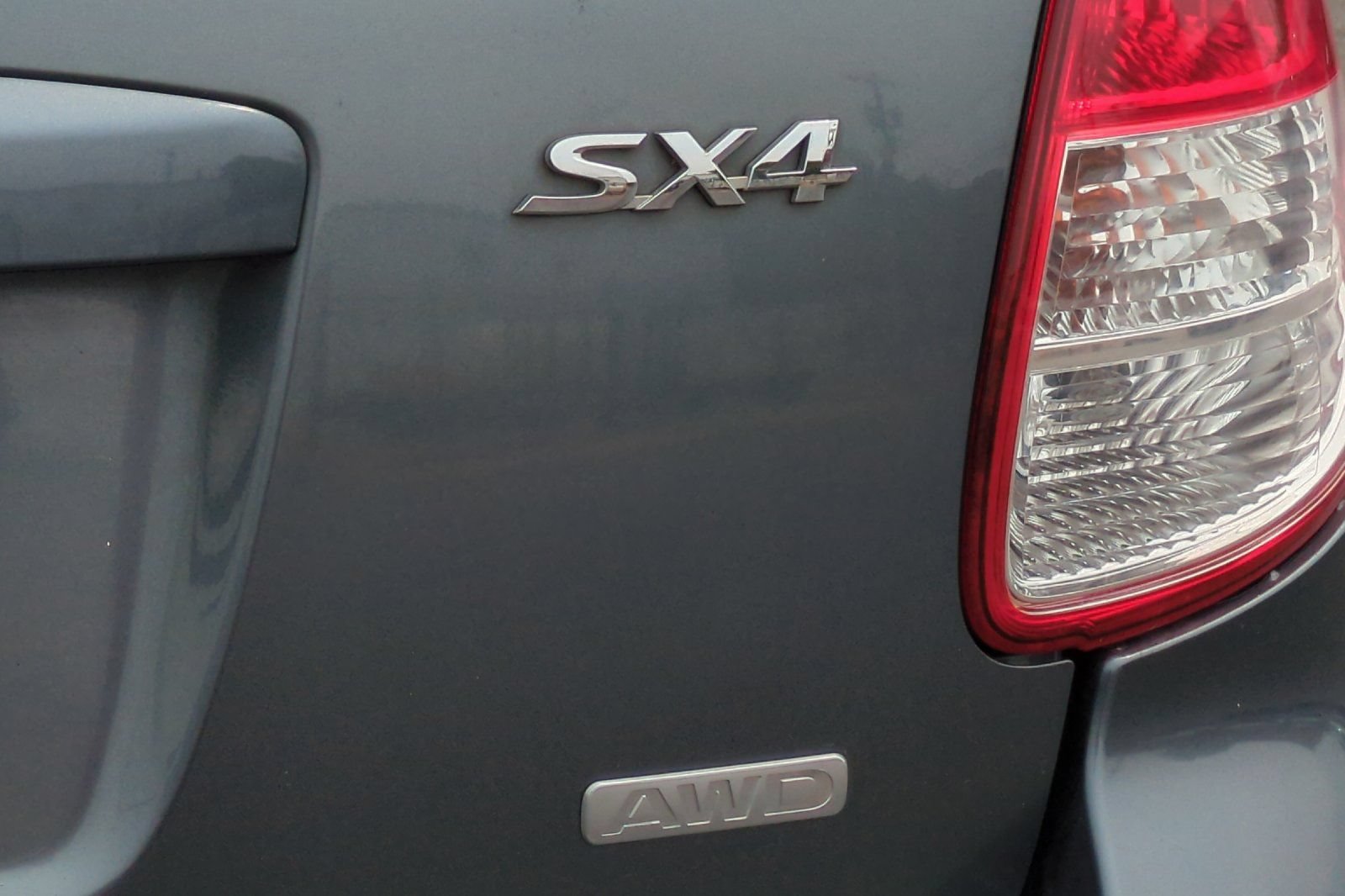 Used 2009 Suzuki SX4 AWD Hatchback w/ Touring Pkg image 44