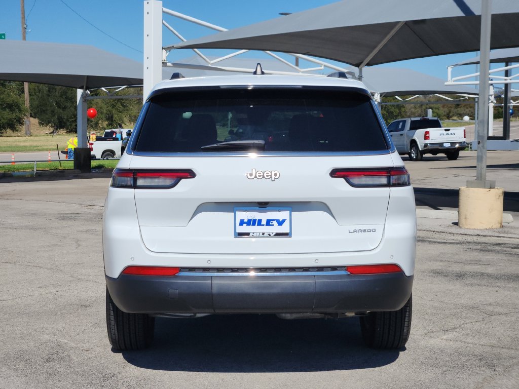 Used 2025 Jeep Grand Cherokee L Laredo RWD image 7