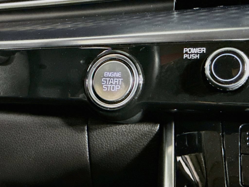 Used 2024 Kia Carnival SX Prestige FWD image 17