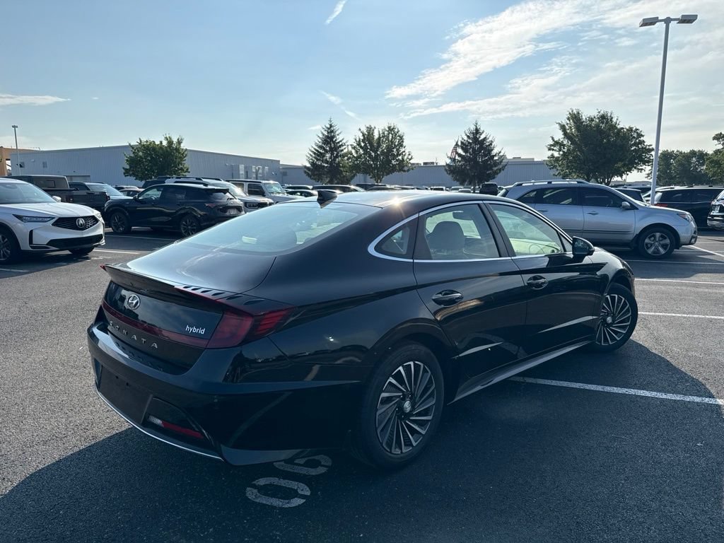 Used 2023 Hyundai Sonata Limited FWD image 10