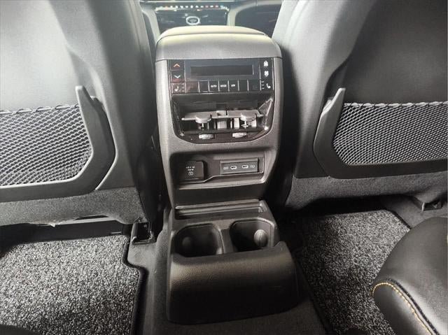 New 2026 Jeep Grand Cherokee L Limited AWD/4WD image 37
