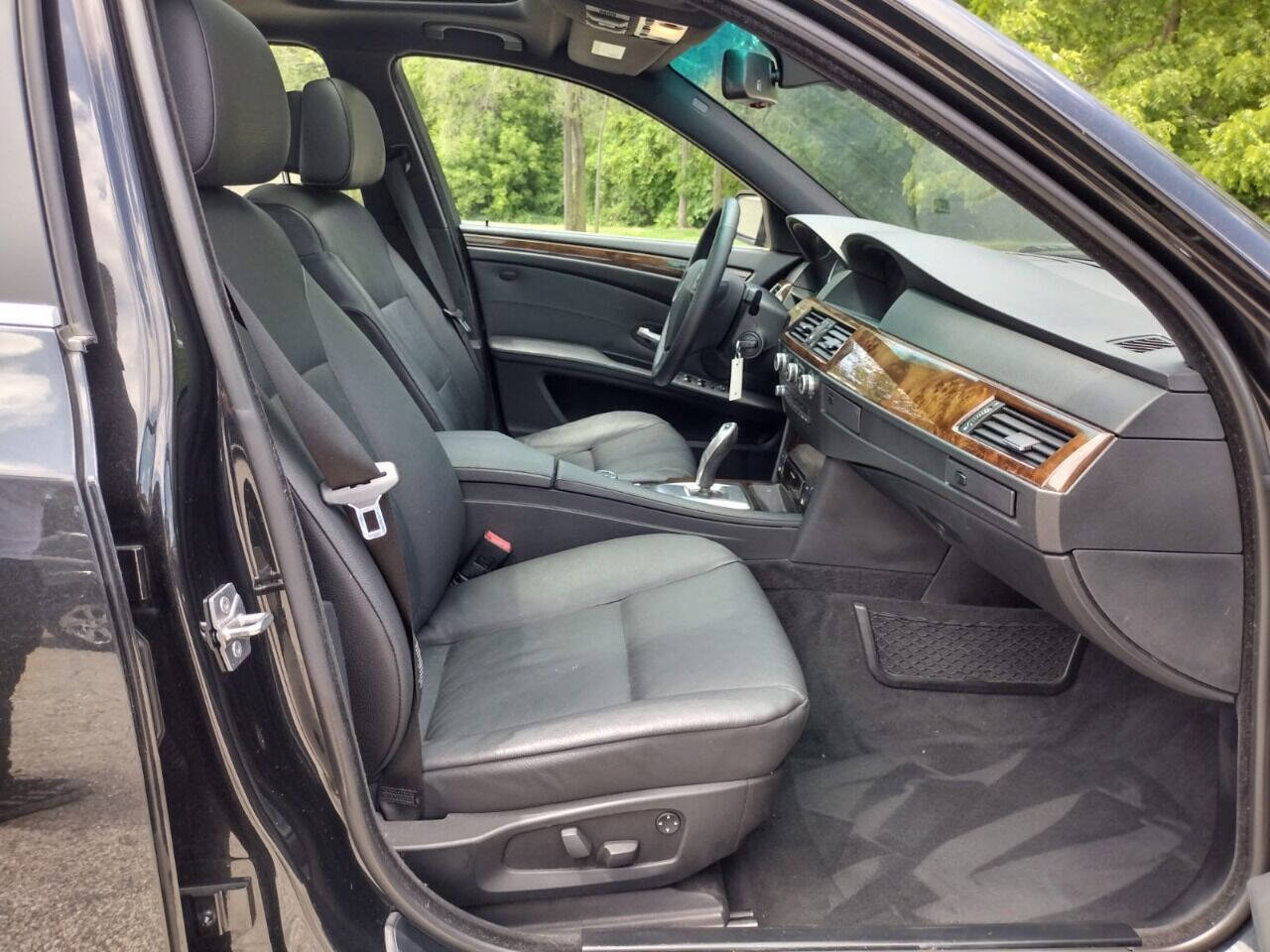 Used 2010 BMW 535i 535i 4dr Sedan w/ Premium Pkg RWD image 10
