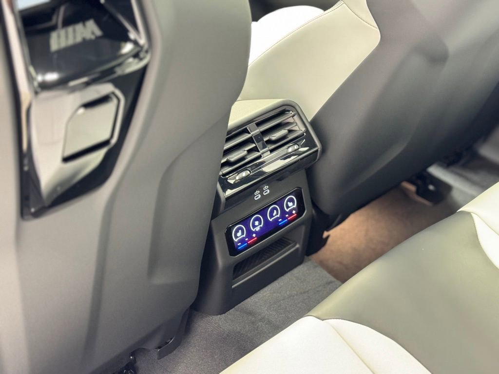 New 2026 BMW M5 Touring image 27