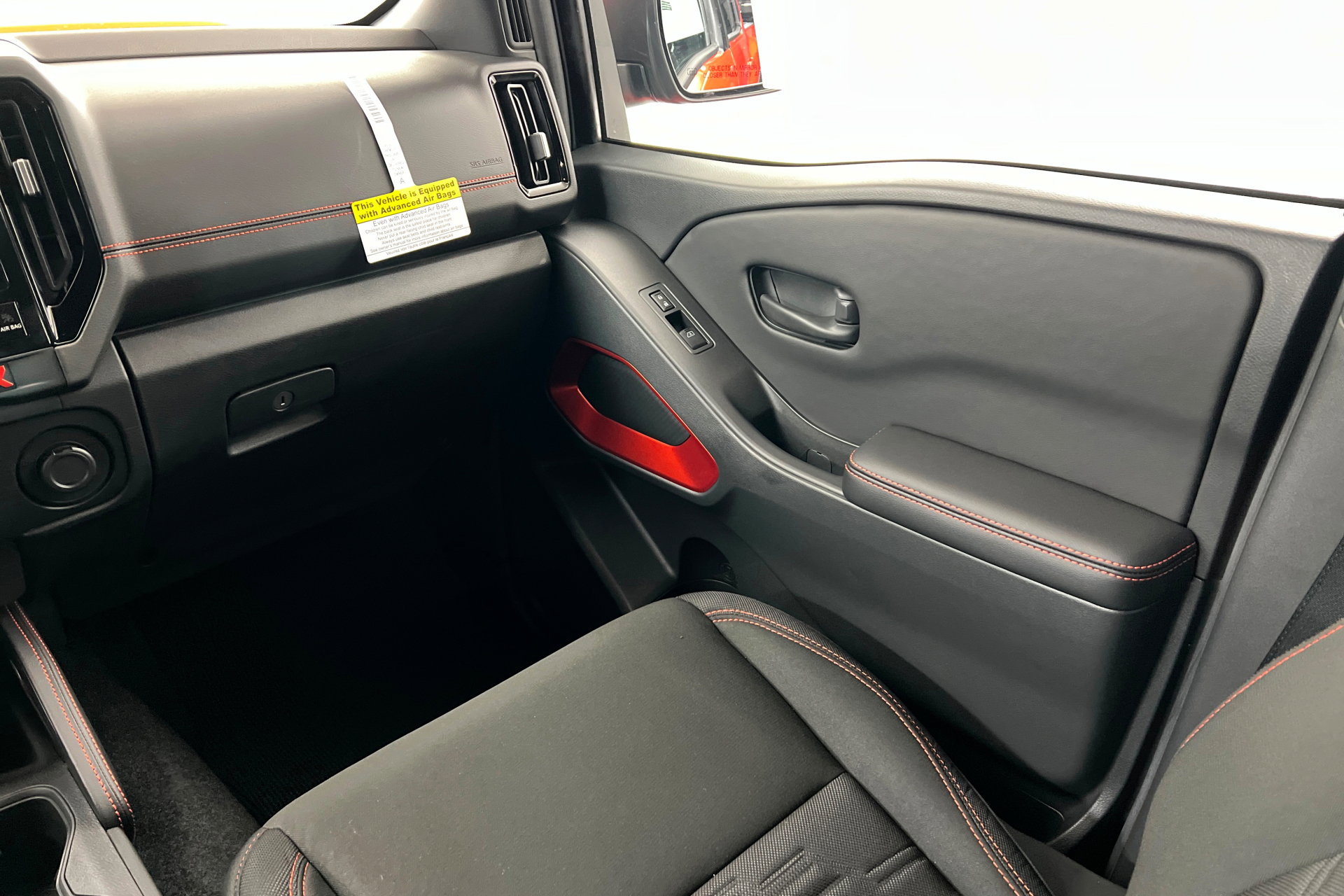 New 2026 Nissan Frontier PRO-4X w/ Pro-4x Convenience Package image 10