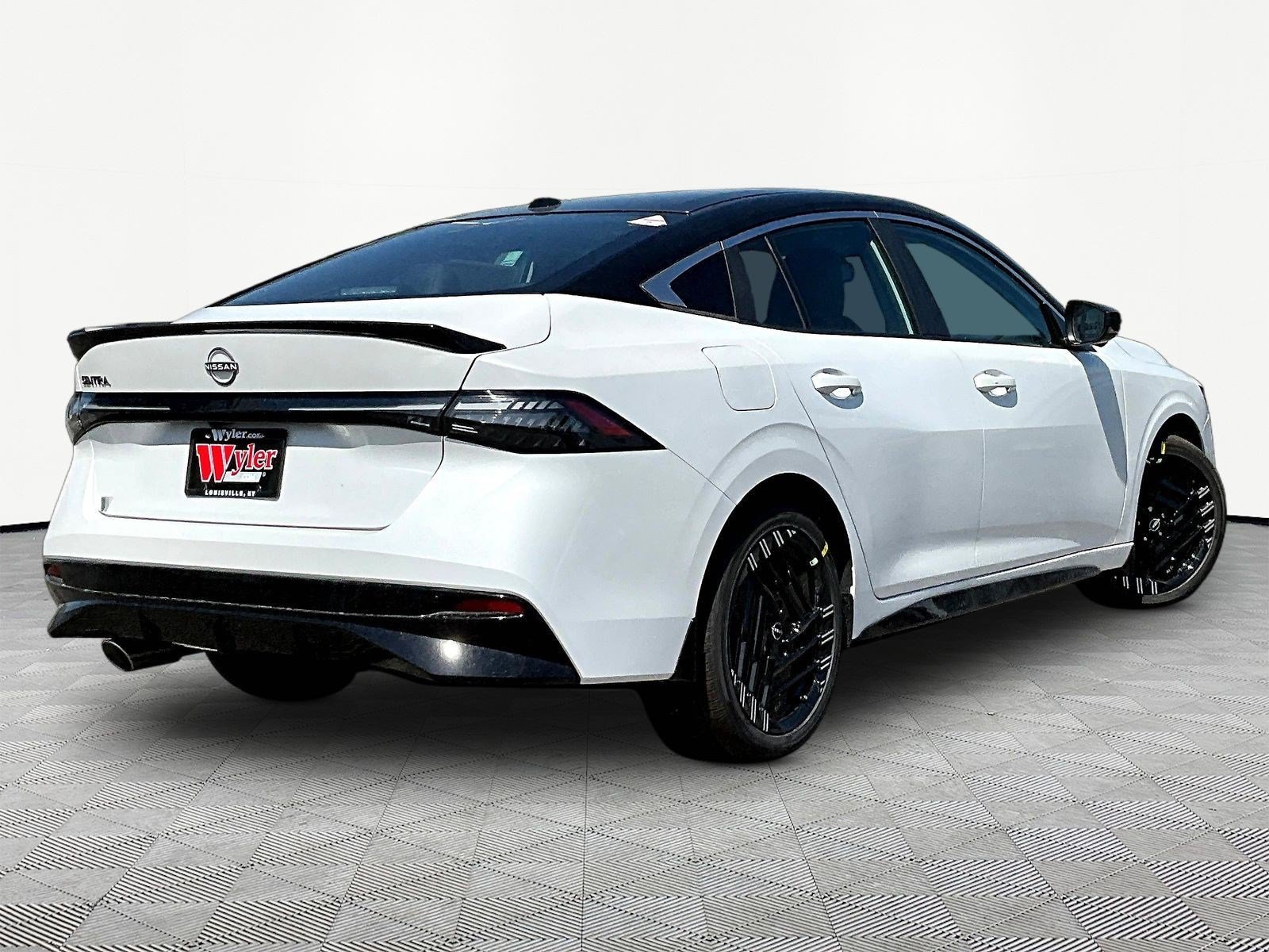 New 2027 Nissan Sentra SR w/ SR Premium Package FWD image 7