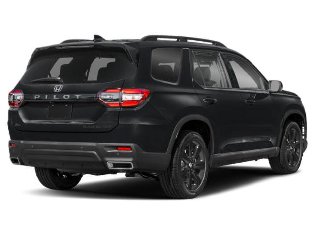 Used 2025 Honda Pilot Black Edition image 2