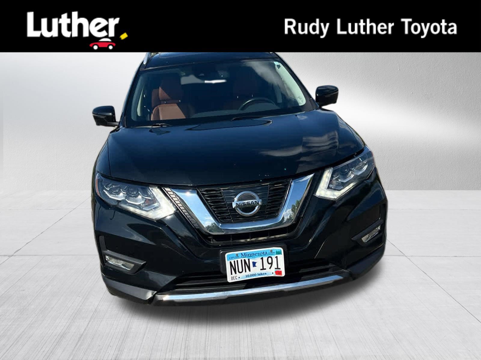 Used 2017 Nissan Rogue SL w/ SL Premium Package AWD/4WD image 1
