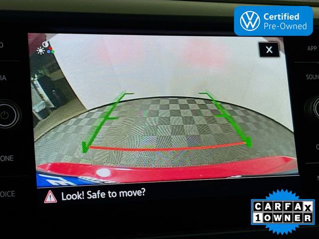 Certified 2024 Volkswagen Taos SE image 15