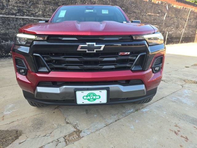 New 2025 Chevrolet Colorado Z71 w/ Midnight Edition AWD/4WD image 2