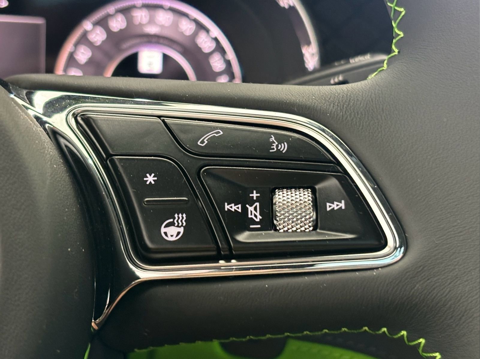New 2025 Bentley Bentayga image 50
