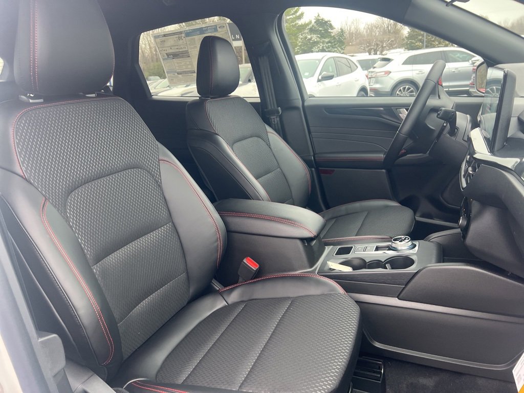 New 2026 Ford Escape ST-Line w/ Tech Pack #1 image 15