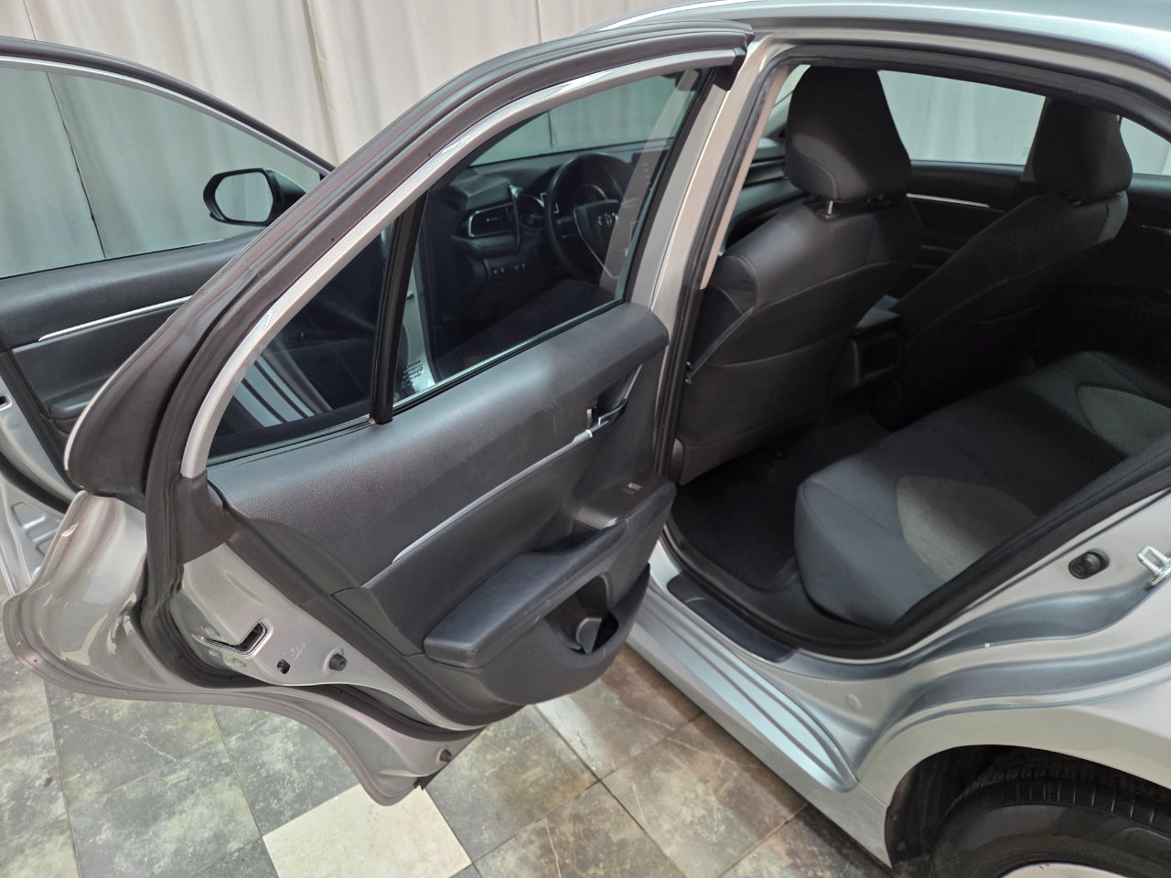 Used 2021 Toyota Camry LE image 11
