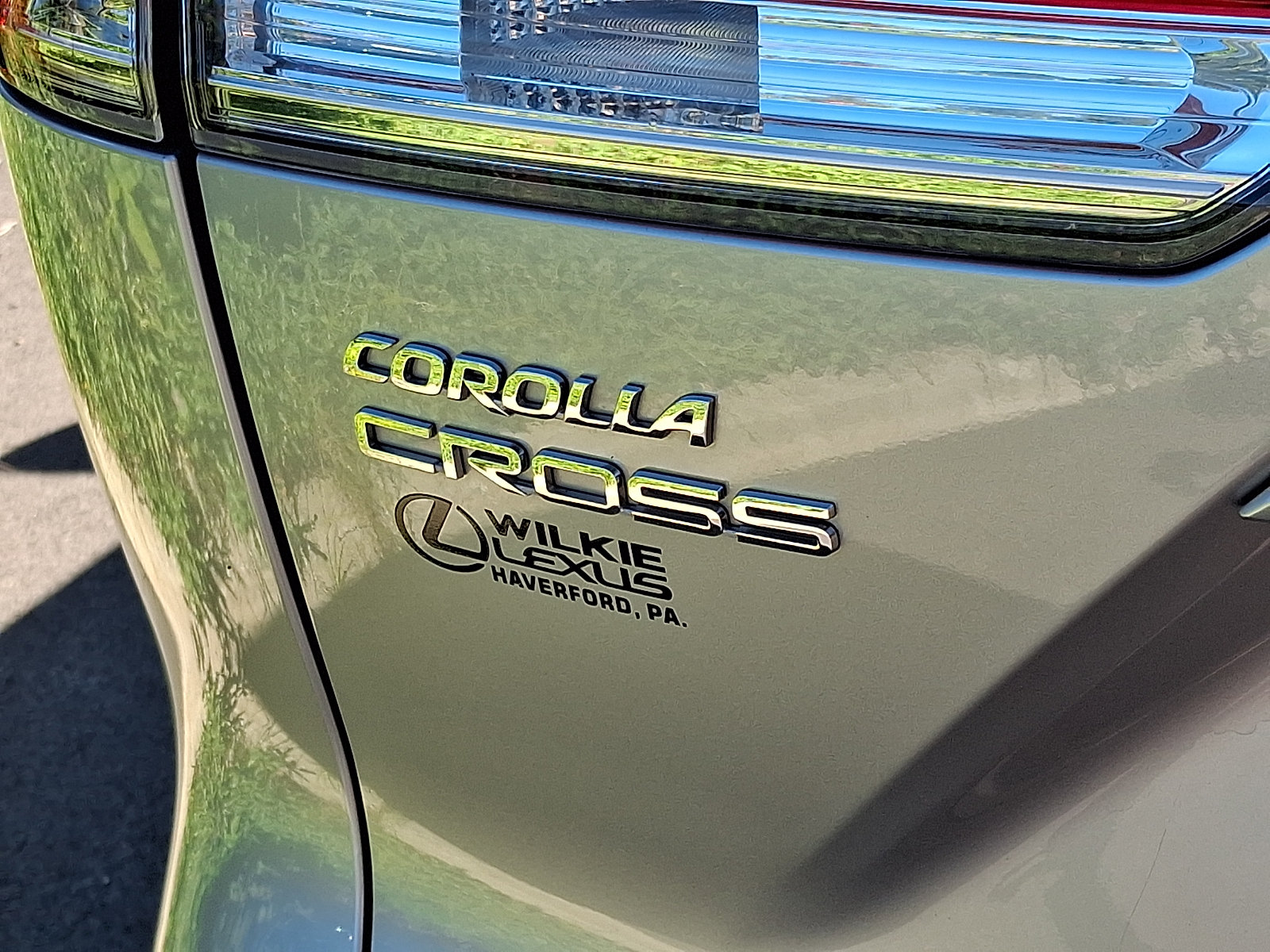 Used 2023 Toyota Corolla Cross LE AWD/4WD image 28