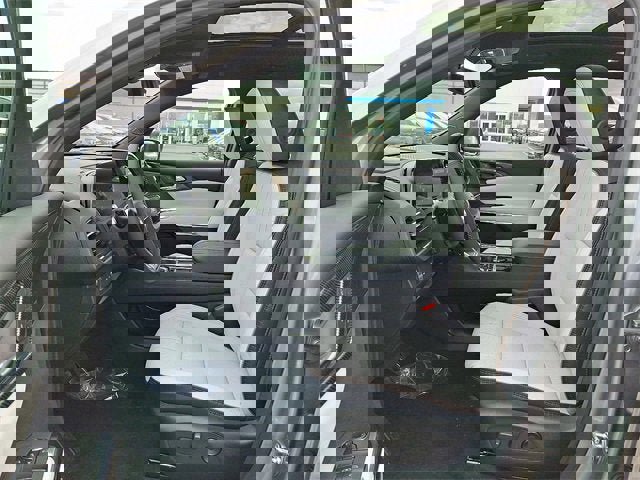 New 2026 Chevrolet Traverse High Country w/ LPO, Floor Liner Package image 7