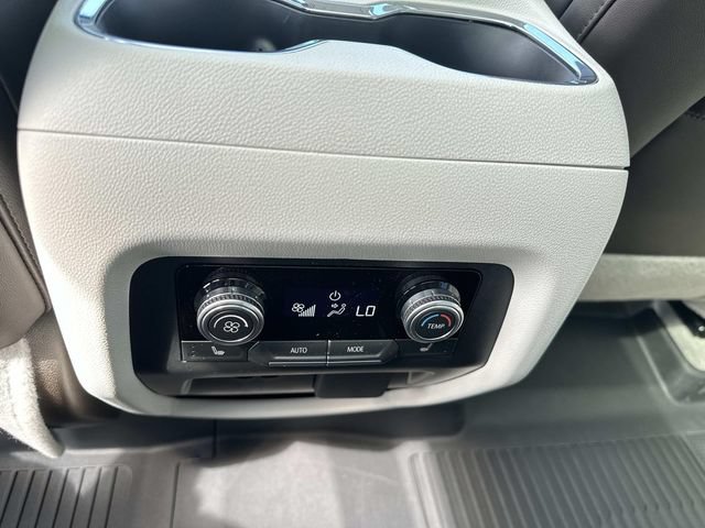 Certified 2025 GMC Acadia Denali w/ Super Cruise Package AWD/4WD image 25