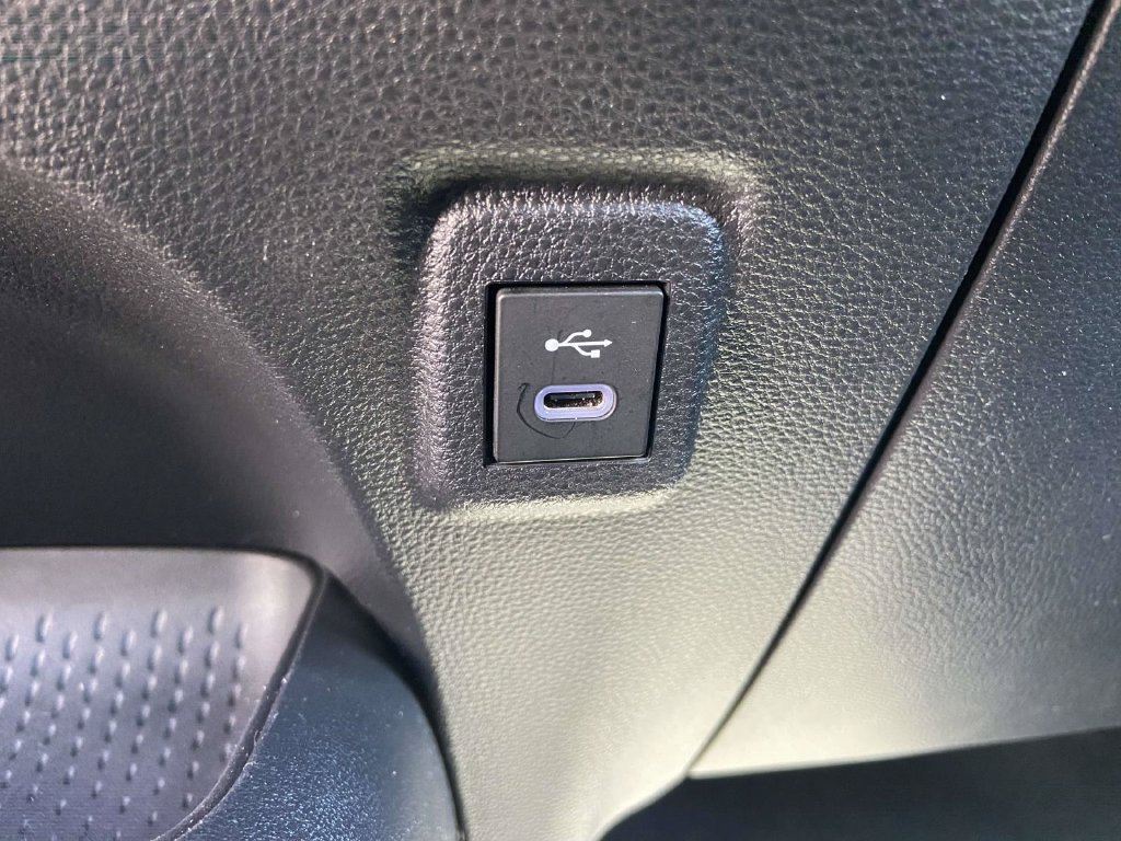Used 2025 Toyota Corolla LE w/ Convenience Package FWD image 24