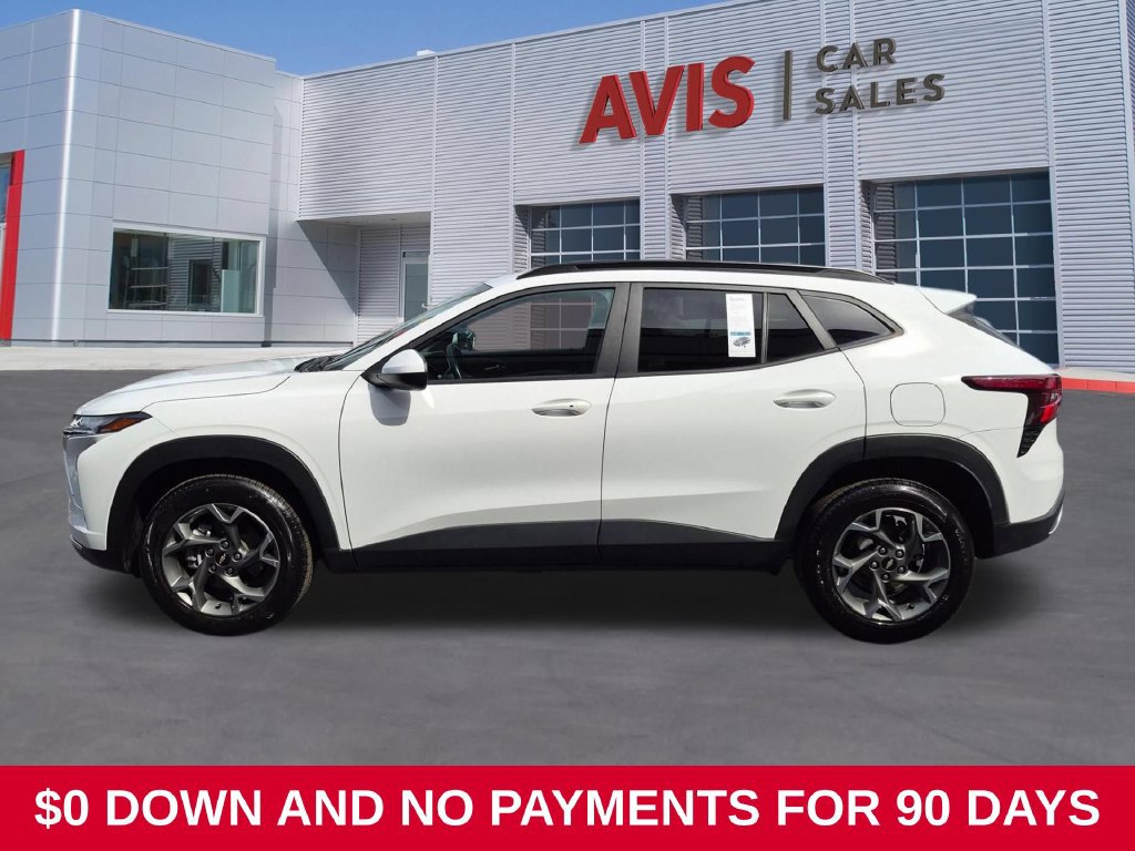 Used 2025 Chevrolet Trax LT w/ LT Convenience Package FWD image 10
