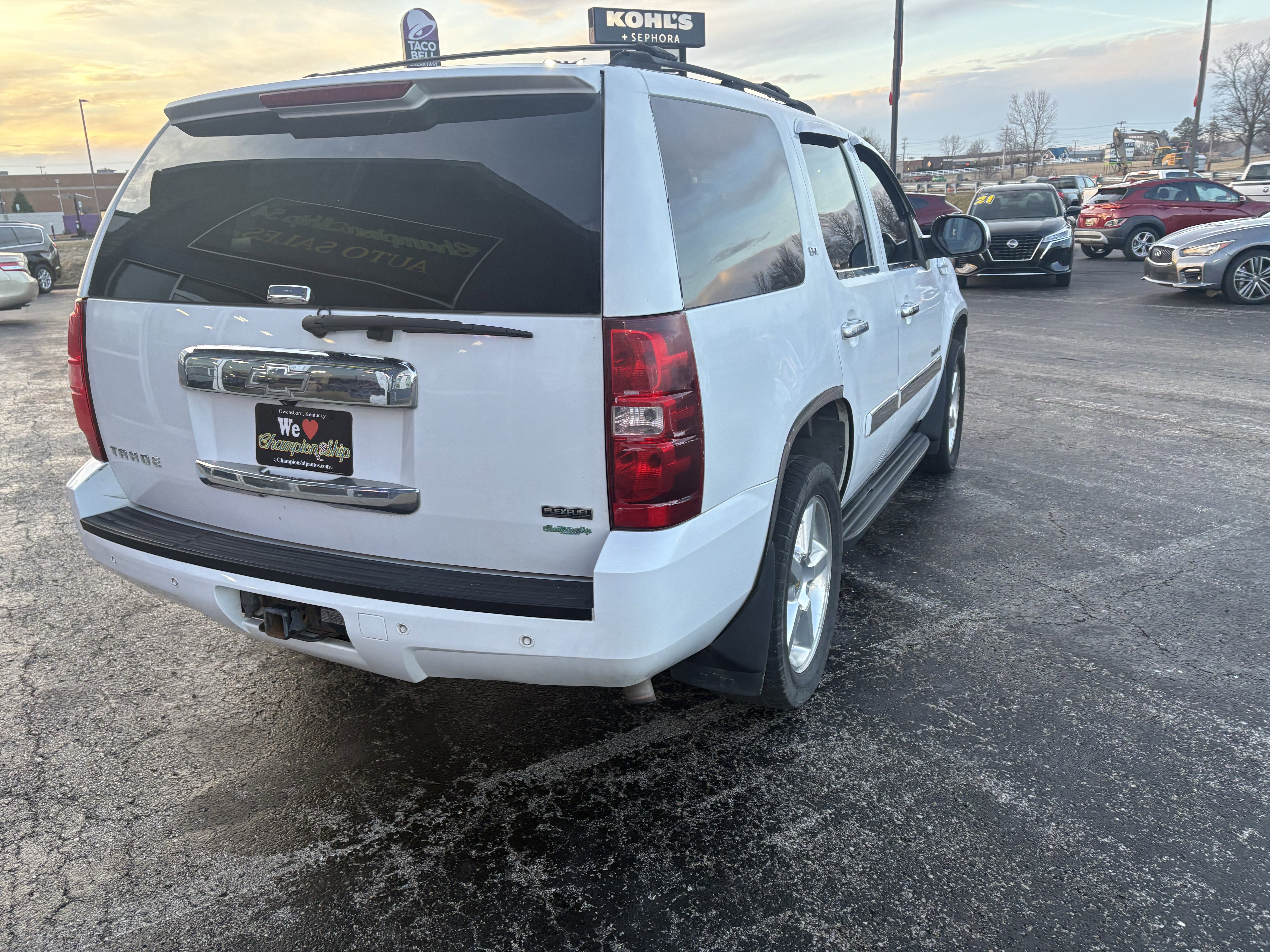 Used 2007 Chevrolet Tahoe LTZ w/ LTZ Preferred Equipment Group image 10