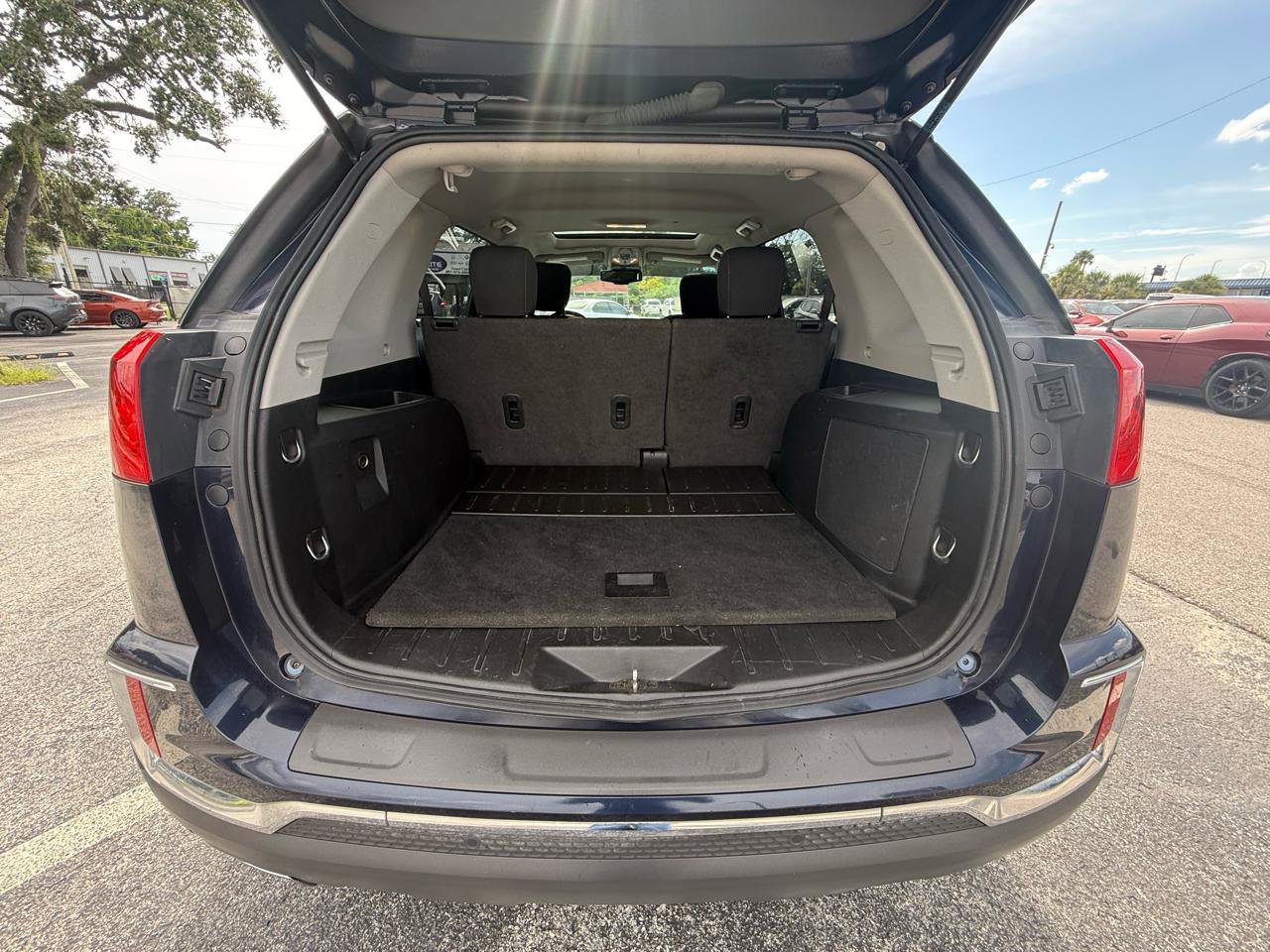 Used 2017 GMC Terrain SLE w/ Driver Alert Package I image 9