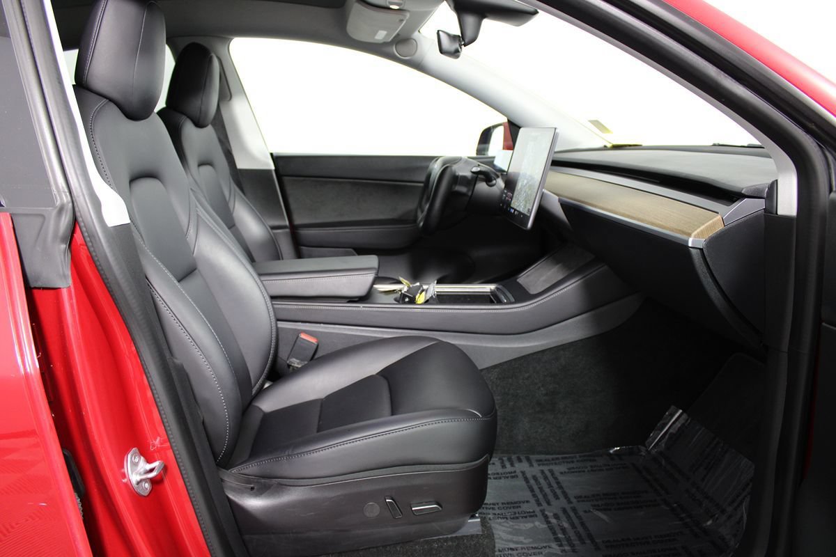 Used 2022 Tesla Model Y Long Range AWD/4WD image 11