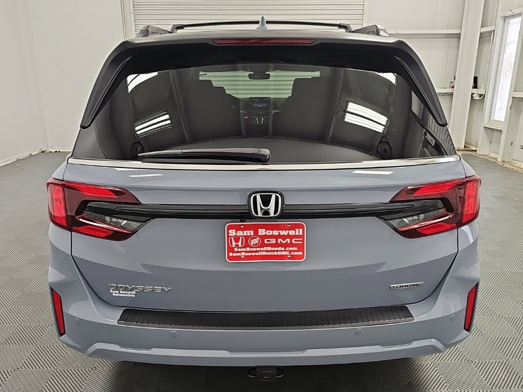 New 2027 Honda Odyssey Touring image 7