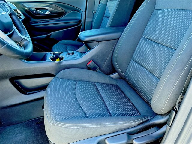 Used 2024 GMC Terrain SLE image 23