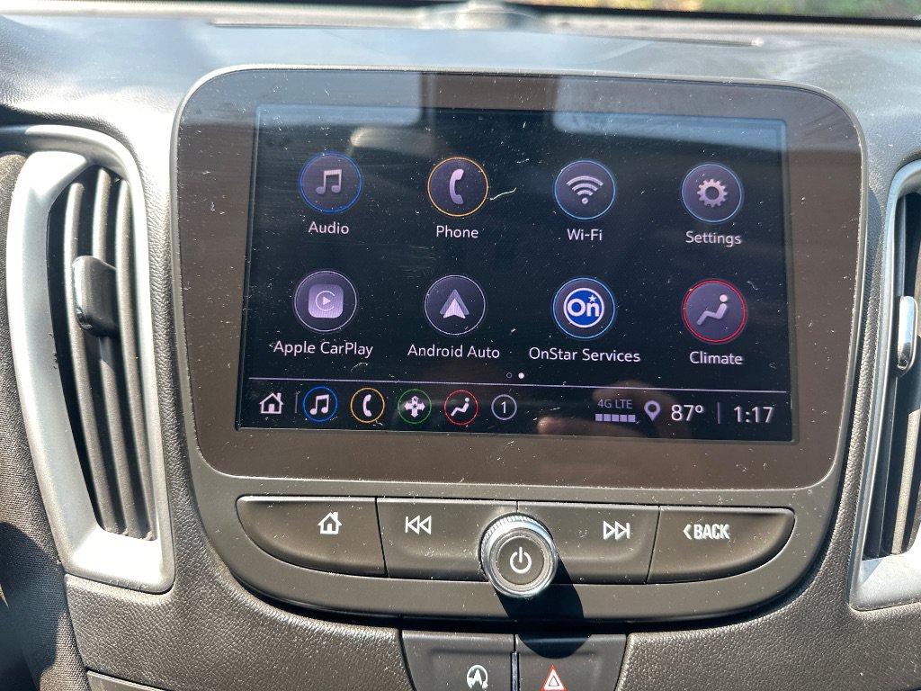 Used 2022 Chevrolet Malibu LT FWD image 35