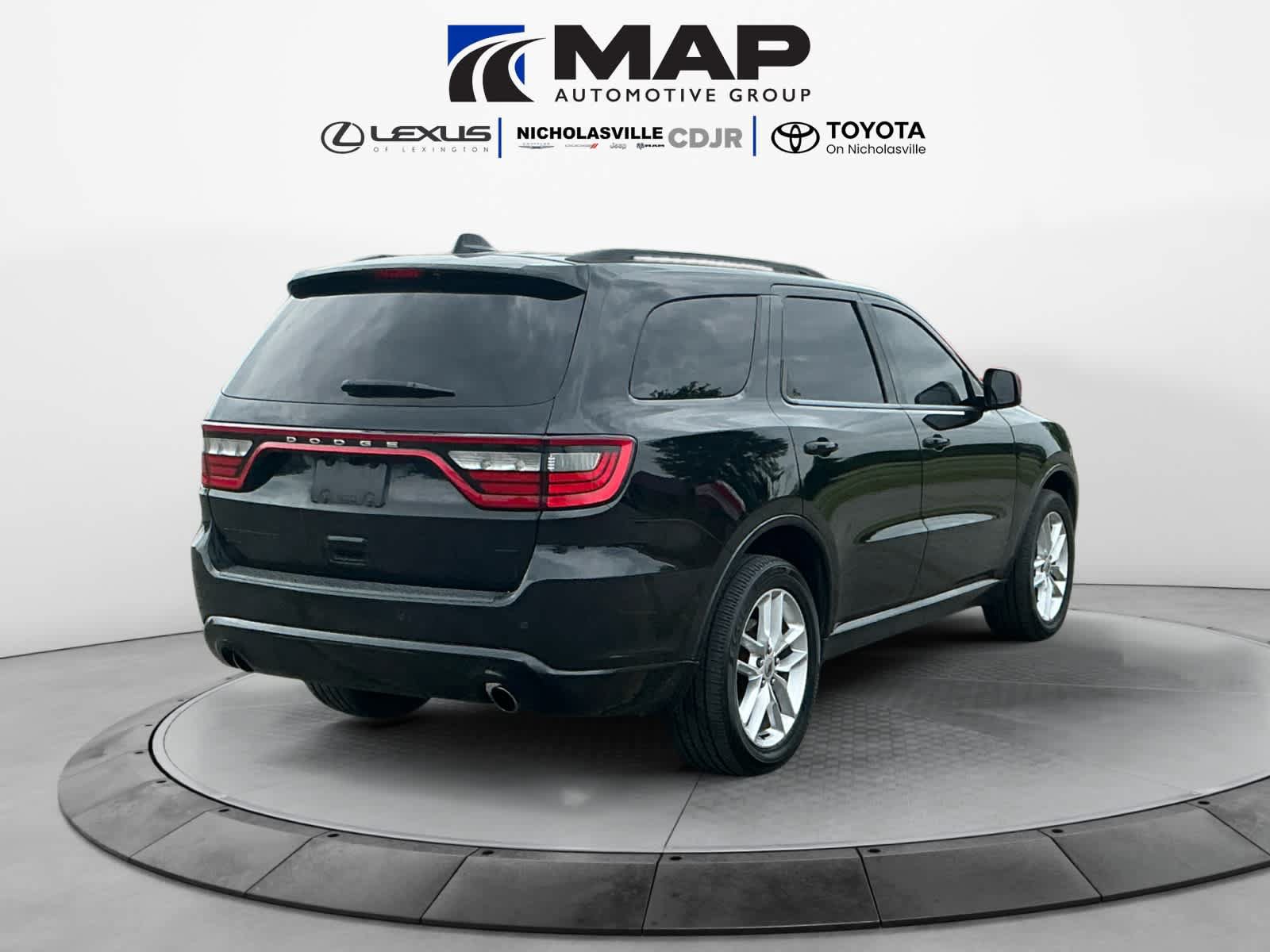 Used 2017 Dodge Durango GT w/ Premium Group AWD/4WD image 5