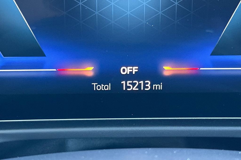 Used 2023 BMW i4 eDrive35 image 30