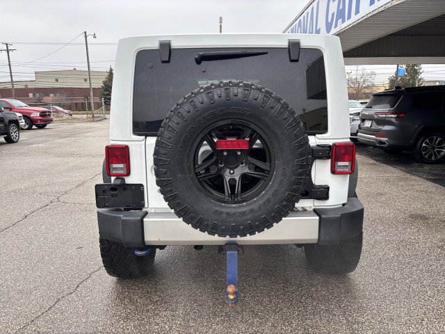 Used 2018 Jeep Wrangler Unlimited Sahara w/ Connectivity Group image 6