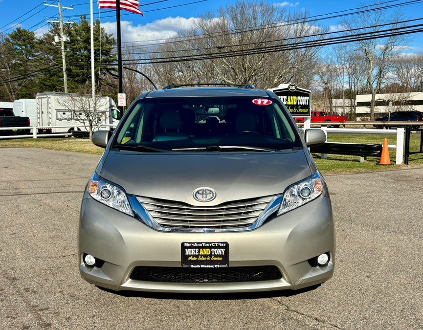 Used 2017 Toyota Sienna XLE w/ XLE Navigation Package image 2