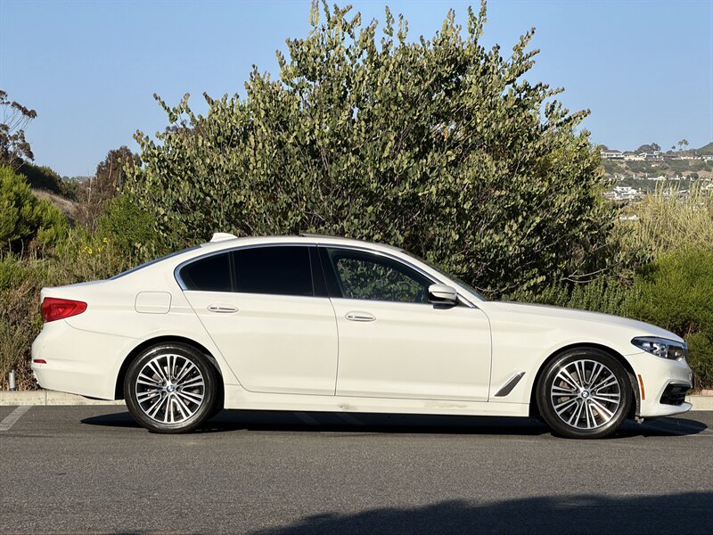 Used 2018 BMW 530i RWD image 10