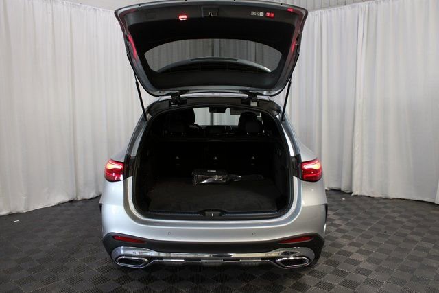 New 2025 Mercedes-Benz GLC 350e 4MATIC image 7
