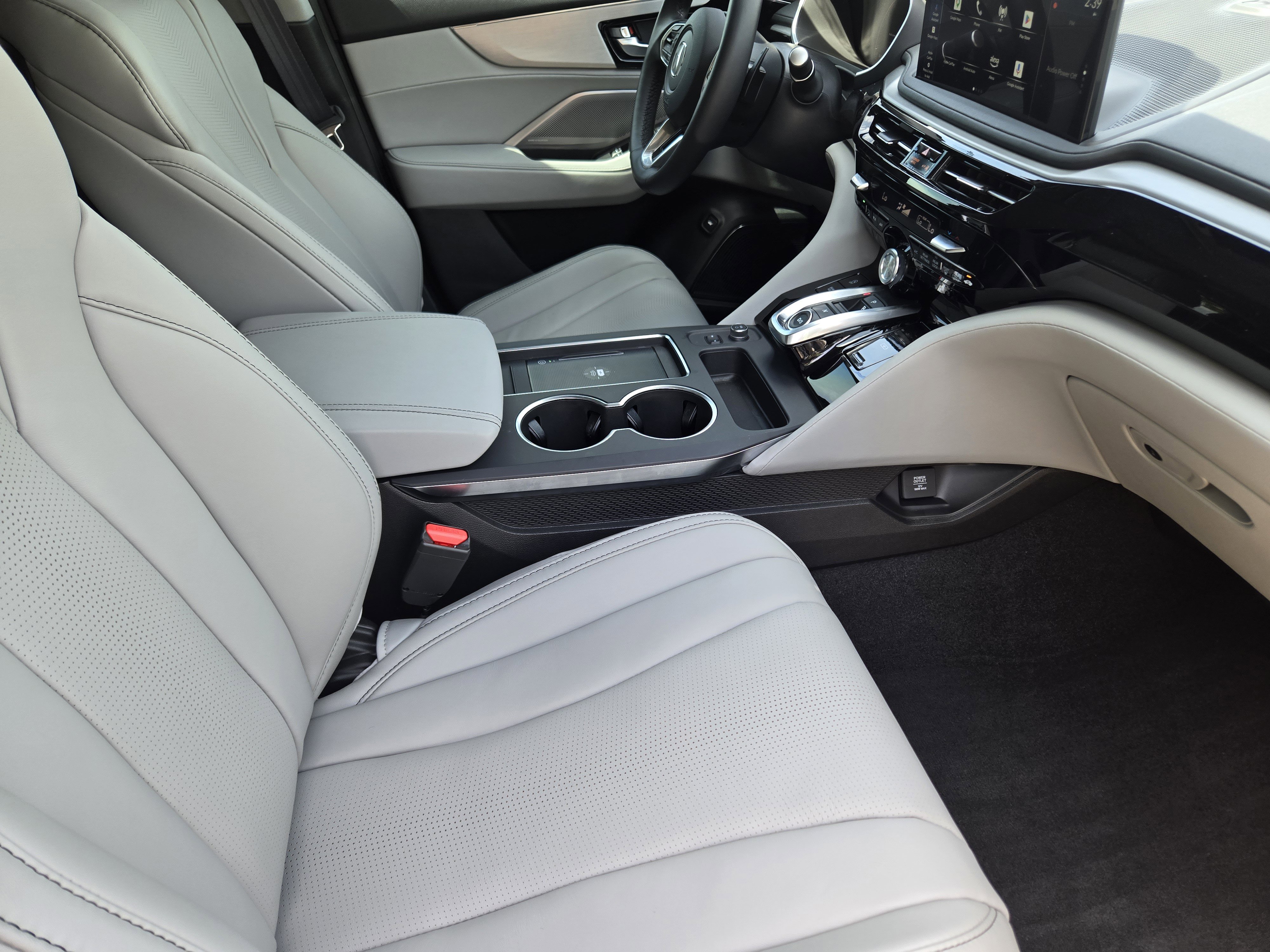 Certified 2026 Acura MDX FWD w/ Technology Package image 14