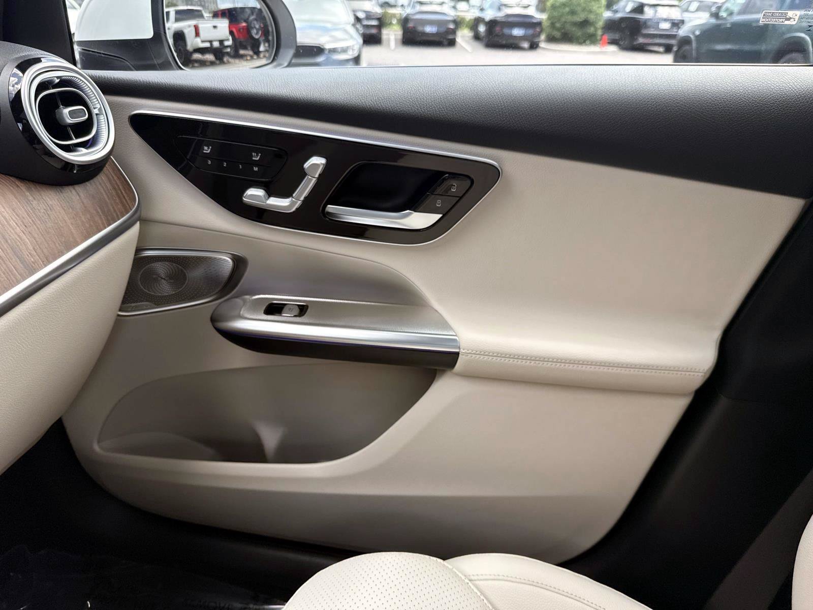 New 2027 Mercedes-Benz GLC 300 image 24