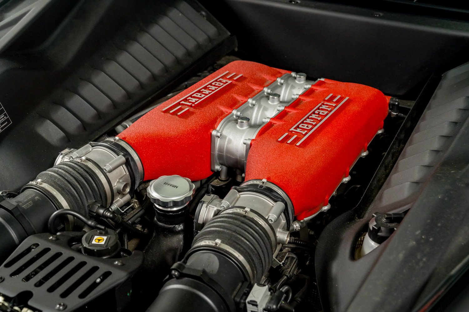 Used 2010 Ferrari 458 Italia Coupe RWD image 41
