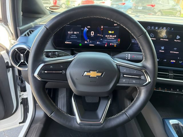Certified 2024 Chevrolet Equinox EV LT FWD image 15