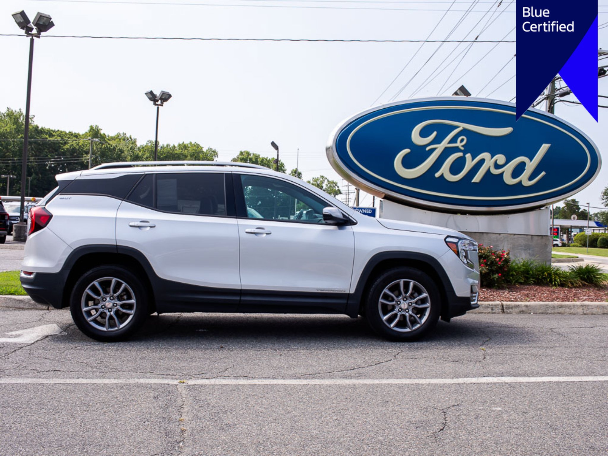 Used 2022 GMC Terrain SLT